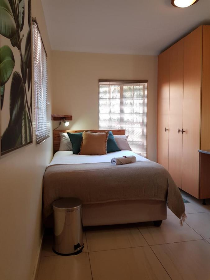 Kington Guest Suite Pretoria-Noord Exterior foto